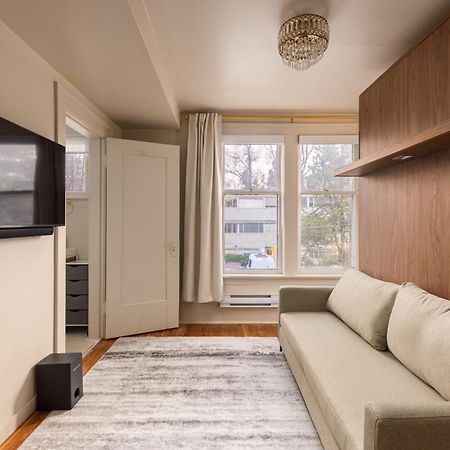 The Hunter House Bed And Breakfast Vancouver Bagian luar foto